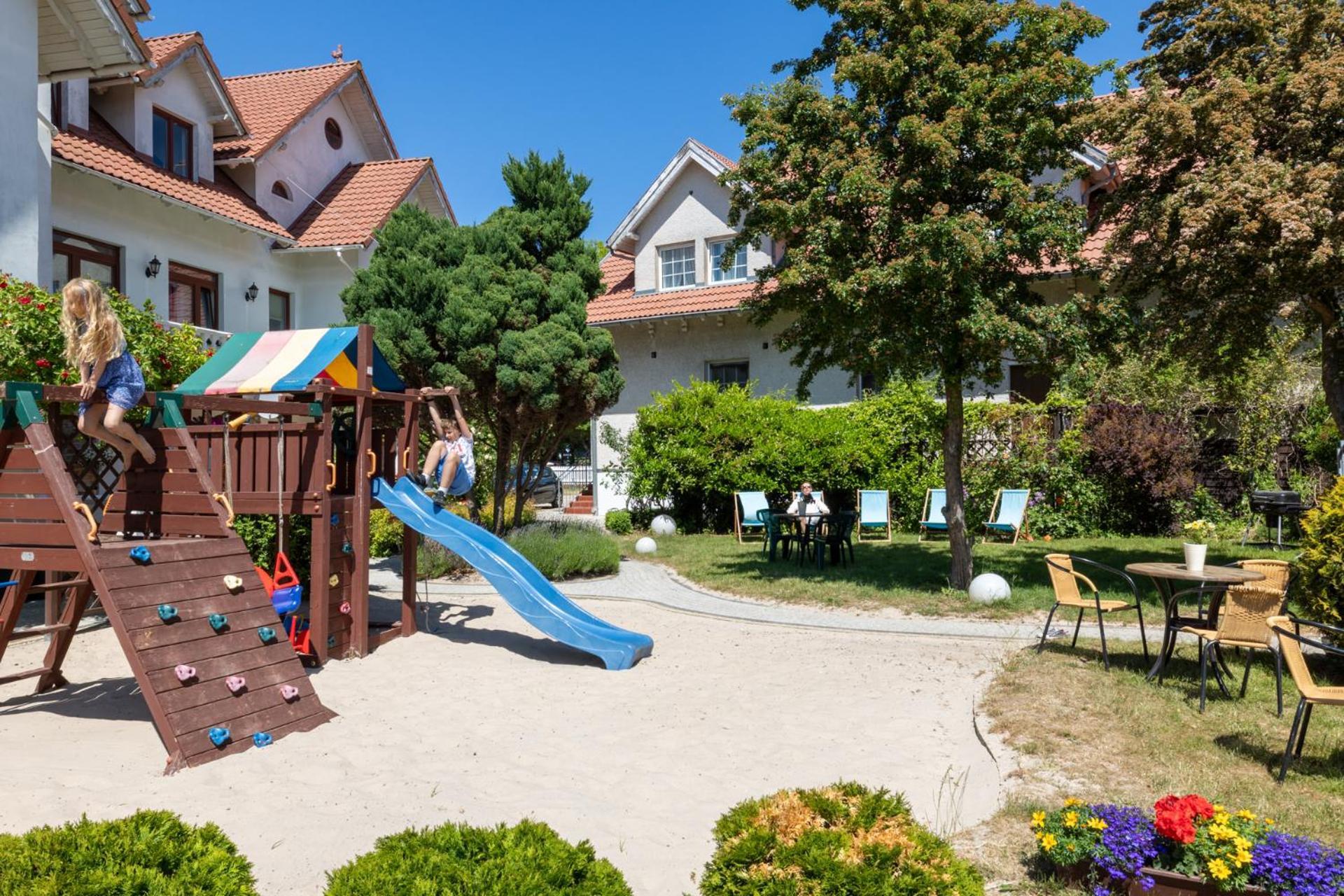 Baltyk Resort Ревал Екстериор снимка