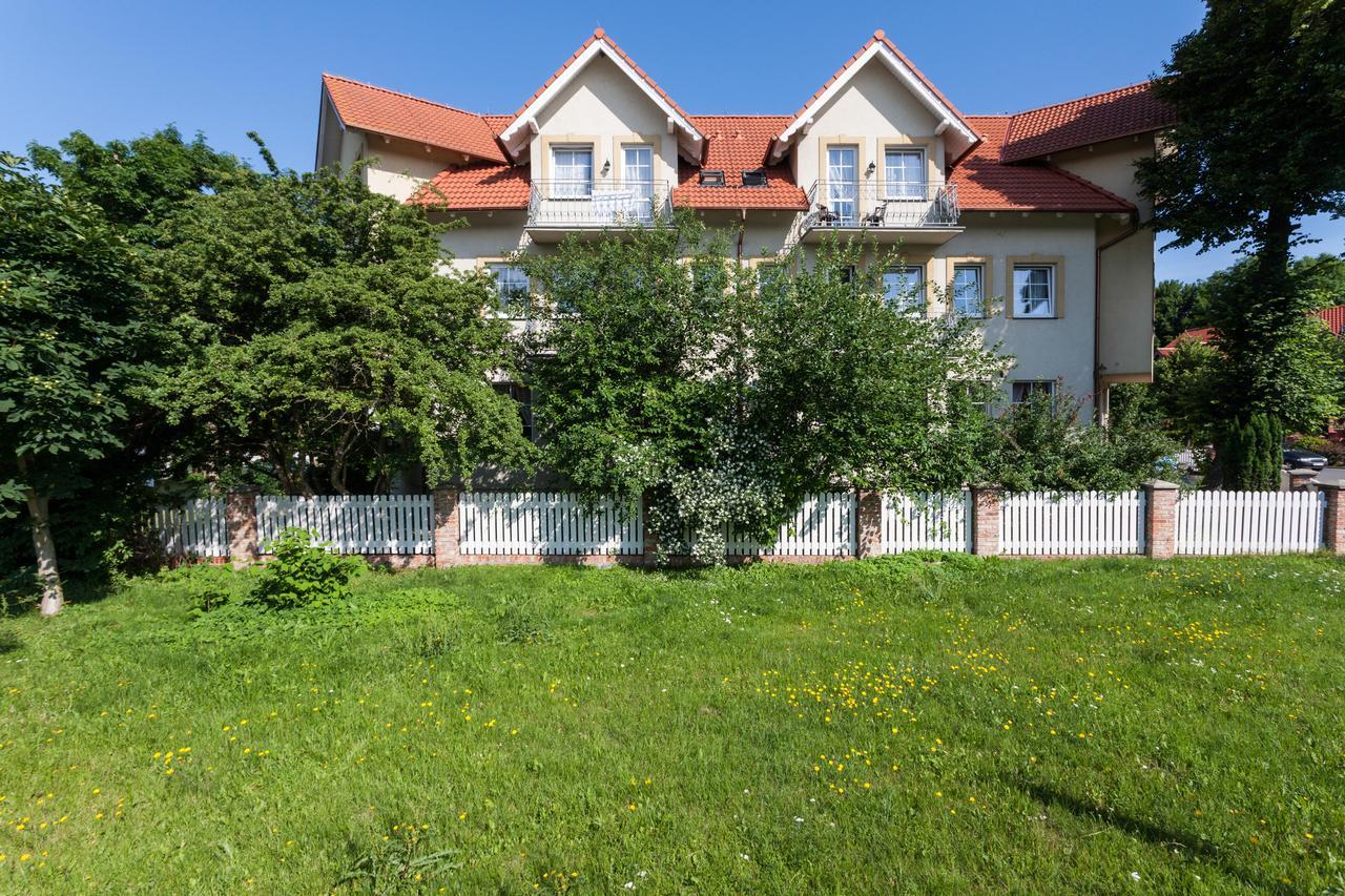 Baltyk Resort Ревал Екстериор снимка